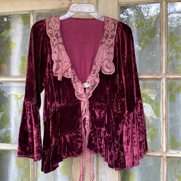 Magnolia Pearl Jackets & Blazers - Luscious Vintage MAGNOLIA PEARL Velvet Jacket